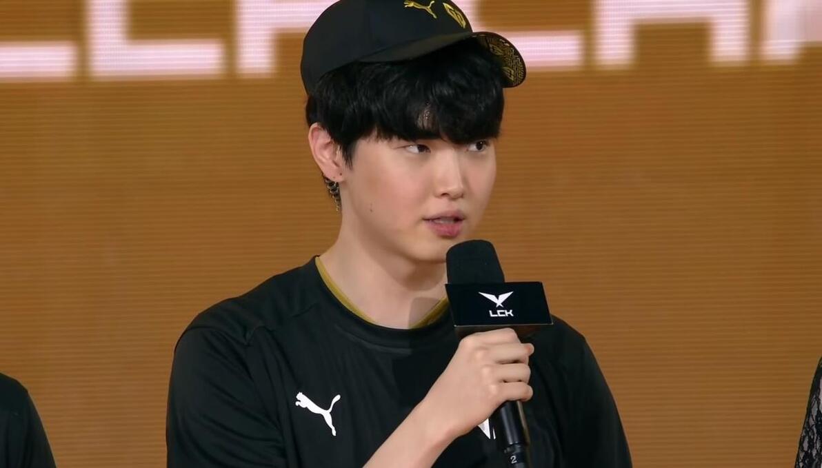 b1t：在加入NaVi之前我玩CS：GO的时间更多